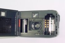 YASHICA T3 Super 35mm Film Point & Shoot Camera Carl Zeiss 35/2.8 T* Tessar Lens