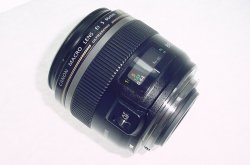 Canon 60mm F/2.8 USM EFs MACRO Auto Focus Lens