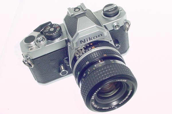 Nikon FM 35mm Film SLR Manual Camera + Nikon 35-70mm F/3.5-4.8 NIKKOR Lens