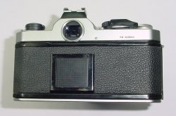 Nikon FM 35mm Film SLR Manual Camera + Nikon 35-70mm F/3.5-4.8 NIKKOR Zoom Lens