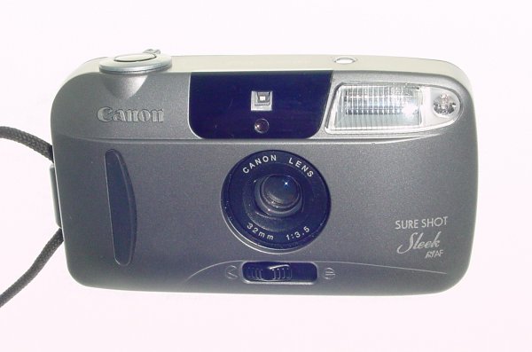 Canon SURE SHOT Sleek SAF 35mm Film Point & Shoot Compact Camera 32/3.5 Lens