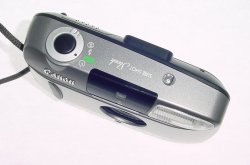 Canon SURE SHOT Sleek SAF 35mm Film Point & Shoot Compact Camera 32/3.5 Lens