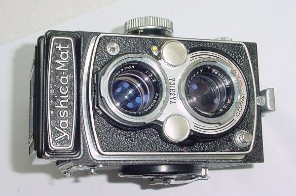 YASHICA-Mat TLR 120 Medium Format Film Camera COPAL-MXV 80mm F/3.5 Twin Lens