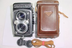 YASHICA-Mat TLR 120 Medium Format Film Camera COPAL-MXV 80mm F/3.5 Twin Lens