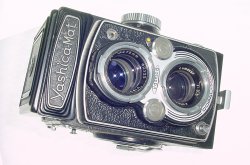 YASHICA-Mat TLR 120 Medium Format Film Camera COPAL-MXV 80mm F/3.5 Twin Lens