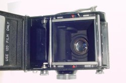 YASHICA-Mat TLR 120 Medium Format Film Camera COPAL-MXV 80mm F/3.5 Twin Lens