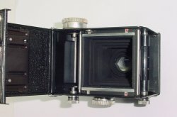 Rolleicord Model K3C Type 2 Film Camera Schneider-Kreuznach 75/3.5 Xenar Lens