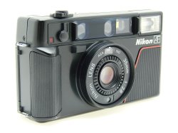 Nikon L35 AF 35mm Film Compact Camera with 35/2.8 Lens (ASA400)