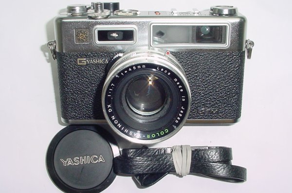 YASHICA ELECTRO 35 GSN 35mm Film Rangefinder Camera with 45mm F/1.7 Lens