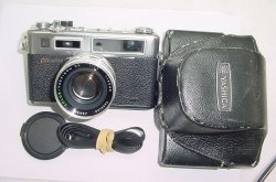 YASHICA ELECTRO 35 GSN 35mm Film Rangefinder Camera with 45mm F/1.7 Lens