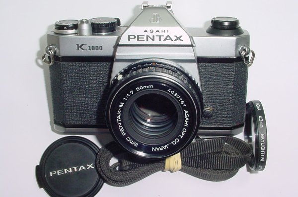 Pentax K1000 35mm Film SLR Manual Camera with Pentax-M 50mm F/1.7 SMC Lens