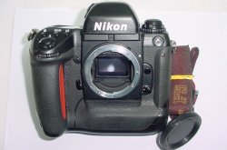 Nikon F5 35mm Film SLR Auto & Manual Focus Camera Body