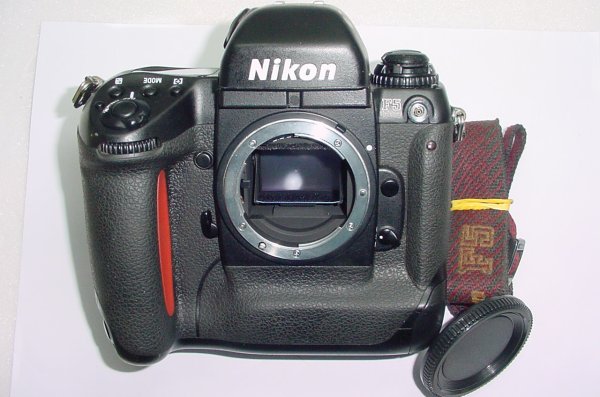 Nikon F5 35mm Film SLR Auto & Manual Focus Camera Body