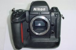 Nikon F5 35mm Film SLR Auto & Manual Focus Camera Body