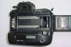 Nikon F5 35mm Film SLR Auto & Manual Focus Camera Body