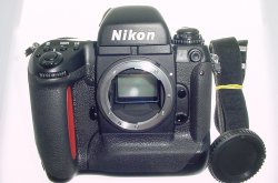 Nikon F5 35mm Film SLR Auto & Manual Focus Camera Body