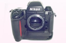 Nikon F5 35mm Film SLR Auto & Manual Focus Camera Body