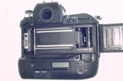 Nikon F5 35mm Film SLR Auto & Manual Focus Camera Body