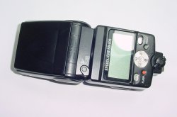 Nikon Speedlight SB-800 Flash + Battery Attachment