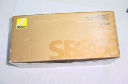Nikon Speedlight SB-800 Flash + Battery Attachment