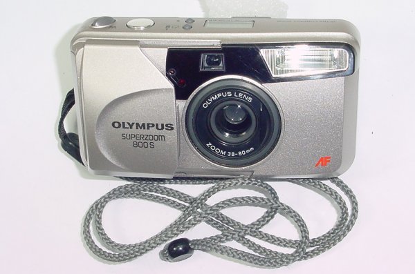 Olympus Superzoom 800 S 35mm Film Point & Shoot Camera 38-80mm Zoom Lens