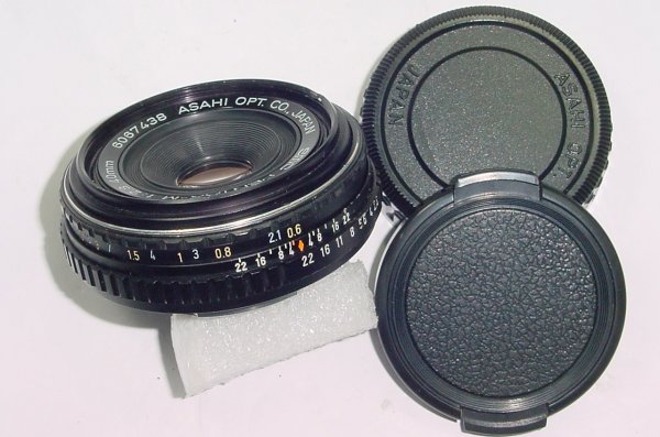 Pentax 40mm F/2.8 SMC-M Pancake Manual Focus Lens