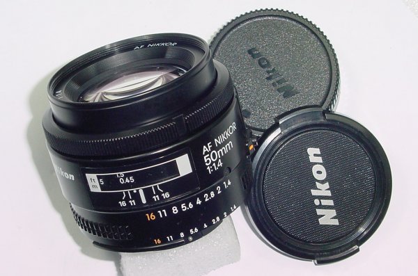 Nikon 50mm F/1.4 NIKKOR AF Auto Focus Standard Lens