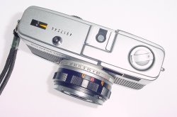 Olympus Trip 35 Film Compact Camera with Olympus 40mm F/2.8 D.Zuiko Lens