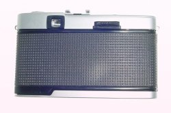Olympus Trip 35 Film Compact Camera with 40mm F/2.8 D.Zuiko Lens