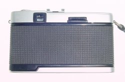 Olympus Trip 35 Film Compact Camera with 40mm F/2.8 D.Zuiko Lens