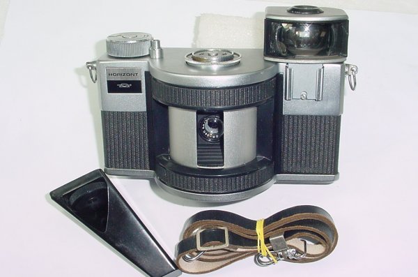 HORIZON KMZ Panorama Russian 35mm Camera with 28mm F/2.8 MC Lens