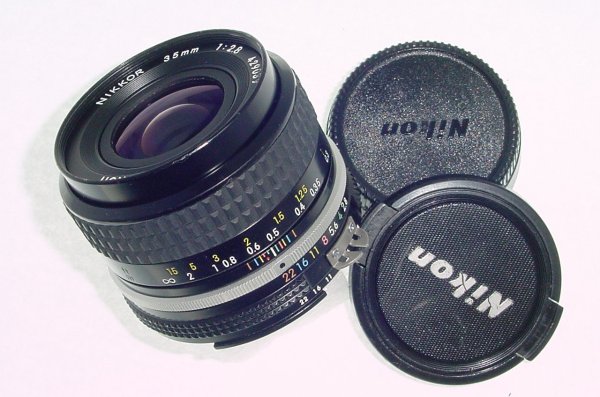 Nikon 35mm F/2.8 Nikkor AI Manual Focus Wide Angle Lens