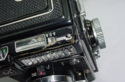 YASHICA-MAT EM 6x6 120 Film Medium Format Manual Camera 80mm F/3.5 Lens