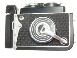 Yashica-MAT EM 6x6 120 Film Medium Format Manual Camera 80mm F/3.5 Lens