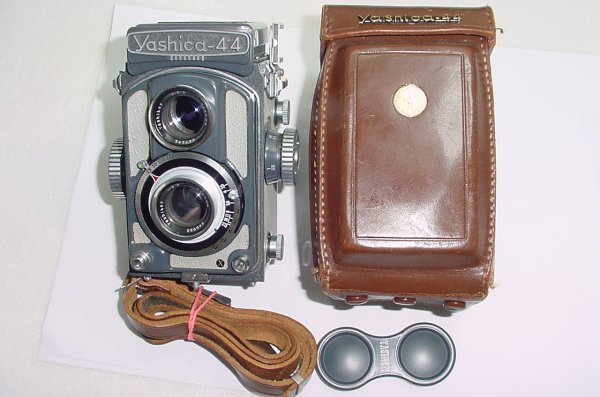 Yashica-44 FA 127 Film TLR Manual Camera 60mm F/3.5 Lens
