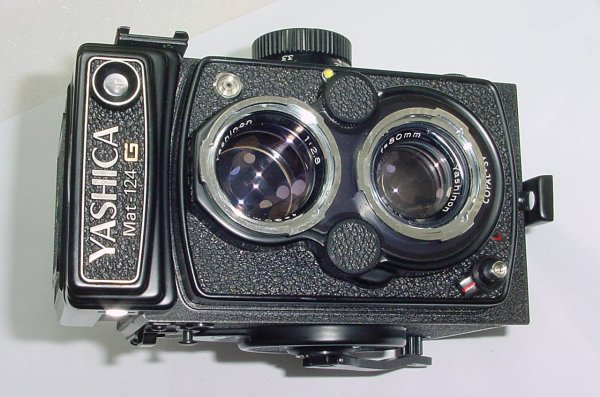YASHICA Mat-124 G TLR 120 Medium Format Film Camera with 80mm F/3.5 TWIN Lens