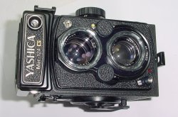 YASHICA Mat-124 G TLR 120 Medium Format Film Camera with 80mm F/3.5 TWIN Lens