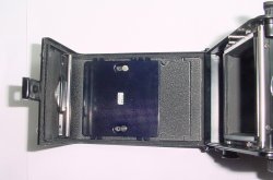 YASHICA Mat-124 G TLR 120 Medium Format Film Camera with 80mm F/3.5 TWIN Lens