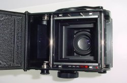 YASHICA Mat-124 G TLR 120 Medium Format Film Camera with 80mm F/3.5 TWIN Lens