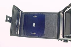 Yashica Mat-124 G TLR 120 Medium Format Film Camera with 80mm F/3.5 Twin Lens