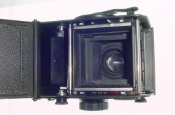 Yashica Mat-124 G TLR 120 Medium Format Film Camera with 80mm F/3.5 Twin Lens