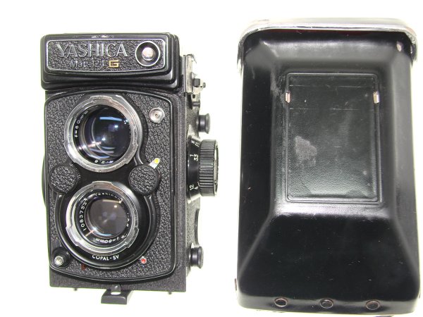 Yashica Mat-124 G TLR 120 Medium Format Film Camera with 80mm F/3.5 Twin Lens