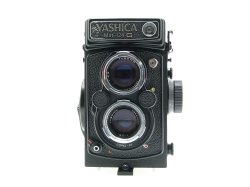 Yashica Mat-124 G TLR 120 Medium Format Film Camera with 80mm F/3.5 Twin Lens
