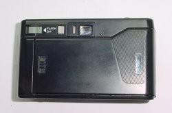 YASHICA T AF 35mm Film Point & Shoot Auto Focus Camera Carl Zeiss 35/3.5 Tessar T* Lens