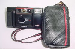 YASHICA T AF 35mm Film Point & Shoot Auto Focus Camera Carl Zeiss 35/3.5 Tessar T* Lens