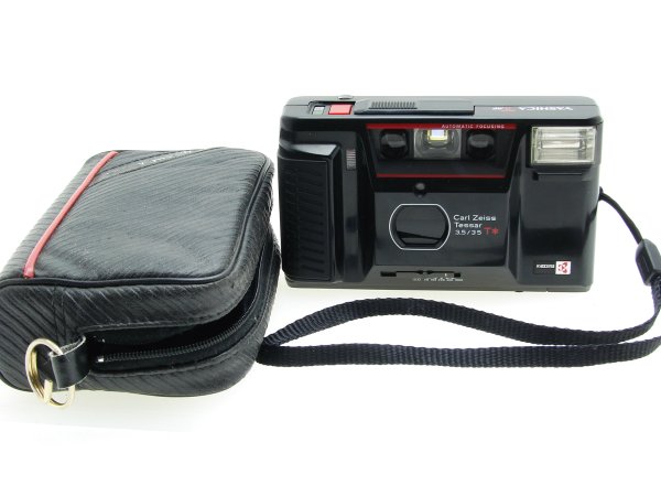 Yashica T AF 35mm Film Point & Shoot Camera Carl Zeiss 35/3.5 Tessar T* Lens