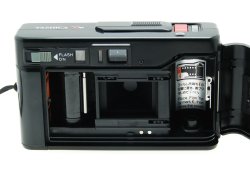 Yashica T AF 35mm Film Point & Shoot Camera Carl Zeiss 35/3.5 Tessar T* Lens