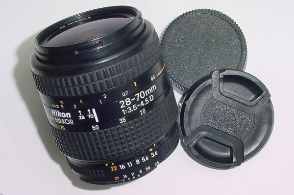 Nikon 28-70mm F/3.5-4.5 D AF NIKKOR Auto Focus Zoom Lens