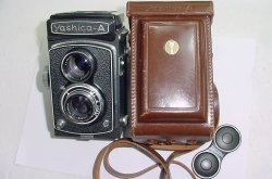 Yashica-A 120 Film Medium Format 6x6 manual Camera Yashikor 80mm f/3.5 Lens