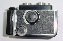Yashica-A 120 Film Medium Format 6x6 manual Camera Yashikor 80mm f/3.5 Lens